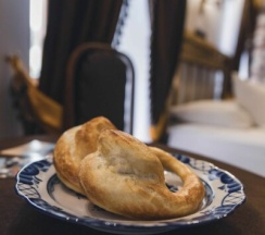 "Музей" вид на Соборную площадь в Дом Куприна в Кремле