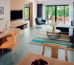 Люкс с 3 комнатами в Paradox Resort Phuket