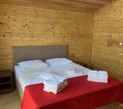 Двухместный коттедж двуспальная кровать в Абхазия