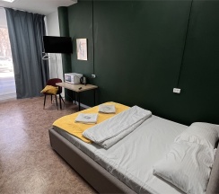 Стандартный 2х местный номер №7 Двуспальная кровать в By Richotels