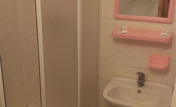 Двухместный номер с одной  двуспальной кроватью в Трактир у дороги