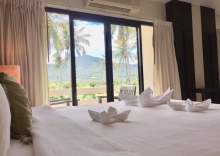 Двухместный полулюкс с балконом двуспальная кровать в Amarin Samui Hotel