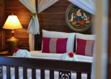 Семейное бунгало с балконом в Thai Thai Sukhothai Resort