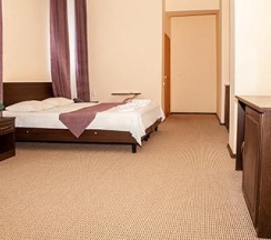 3-местный 1-комнатный номер комфорт стандарт в Максимус