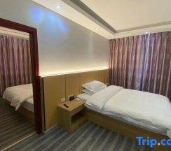 Трёхместный номер Deluxe в The Golden Ville Boutique Hotel & Spa