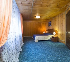 Коттедж восьмиместный в Покровское