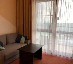 Супериор с балконом и видом на море (две кровати по 80 см, диван 120 см) 3* в Golden hills