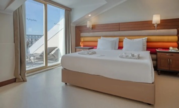 Люкс с террасой в Megasaray WestBeach Antalya