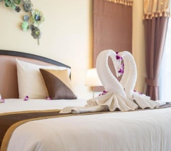Двухместный номер Deluxe с видом на море двуспальная кровать в Baan Sailom Resort