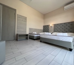 Улучшенный трехместный номер 2-3 этаж в Moon