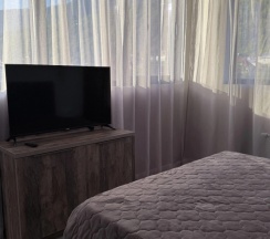 Апартаменты с балконом и с красивым видом из окна в Sofitel