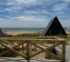 Шестиместный коттедж с красивым видом из окна в Beta