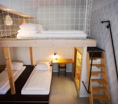 Номер Standard в Michelberger Hotel Berlin