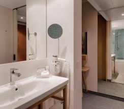 Двухместный номер Premium двуспальная кровать в Holiday Inn Frankfurt - Alte Oper by IHG