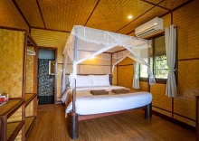 Семейная вилла beachfront в Koh Jum Resort