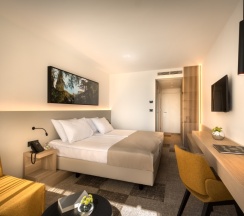Двухместный номер с дополнительной кроватью Superior 2 отдельные кровати в Eden Hotel by Maistra Collection