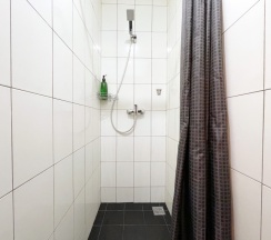 Капсула в 7-местном женском номере “Агата” в Bookcase Hotel&Hostel