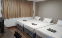 Трёхместный номер Deluxe в 499 Hotel Ratchadapisek Bangkok