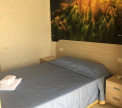 (44") Двухкомнатные апартаменты с кухней в Юнона