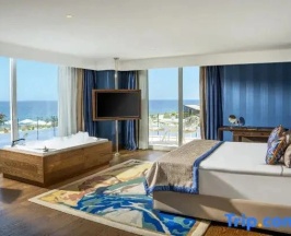 Двухместный люкс Royal (двуспальная кровать) в Kaya Palazzo Resort & Casino Girne