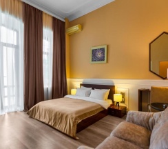 Четырёхместный номер Deluxe в Royal Palace Hotel Baku