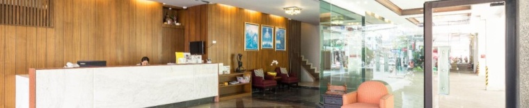 Четырёхместный люкс с 2 комнатами в Nice Hotel Ratchada