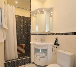 «Комфорт Семейный» 3- местный TRPL, (№205; №304)  в MotoStop