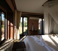 Двухместный номер Superior с видом на море двуспальная кровать в Seavana Koh Mak Beach Resort