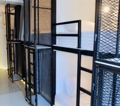 Кровать в общем номере в Diamond & Rust Hostel