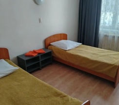 Четырёхместный семейный номер Standard с видом на город в Ассоль