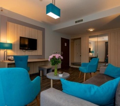 Одноместная студия Superior с балконом в Regnum Residence