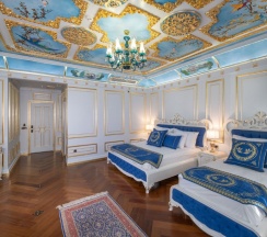 Трёхместный люкс Mansion в Отель Seven Hills Palace