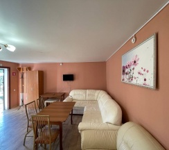 Коттедж в 12 месяцев везения