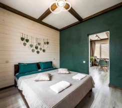 Двухместный номер Comfort с 2 комнатами с балконом двуспальная кровать в Тихая гавань