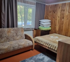Коттедж с красивым видом из окна в Чай с мятой