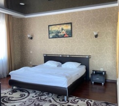 Люкс с красивым видом из окна в Gombor