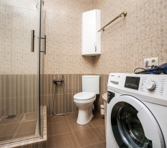 Евродвушка 65 кв.м. район Толстый мыс, на берегу открытого моря ,ул. Южная д. 35 в Милка