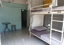 Кровать в общем номере в i-smile MeU2 Hostel