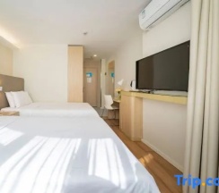 Двухместный номер Superior (2 отдельные кровати) в Hanting Hotel Shanghai Huanqiugang