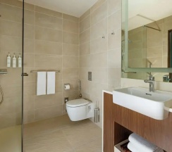 Двухместный номер Superior с видом на сад 2 отдельные кровати в Отель Courtyard by Marriott Baku