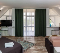 Номер люкс с панорамным видом на реку в Relax88