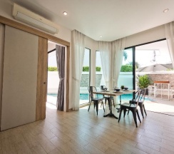 Вилла с 2 комнатами с балконом в Tropicana Pool Villa