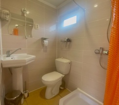 Трёхместный номер Economy с красивым видом из окна в Архипка Rooms