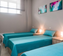 Номер стандарт с 3 односпальными кроватями в Valeri hotel