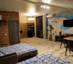 Двухместный люкс Семейный с видом на город двуспальная кровать в Руднев