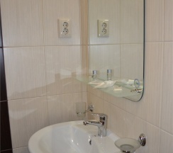 Стандарт двухместный с 1 большой кроватью в Ангара