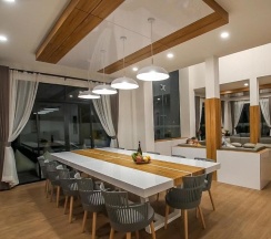 Двухместная вилла двуспальная кровать в Happy Family Villa