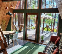 Дом 1718 в Шелест Inn