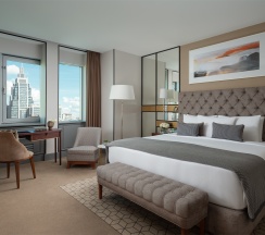 KING DELUXE CITY VIEW ROOM в Chekhoff Hotel Moscow Curio Collection by Hilton