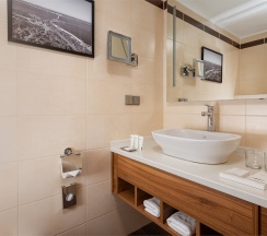 Двухкомнатный люкс с кроватью размера "king-size" в Radisson Hotel Ulyanovsk